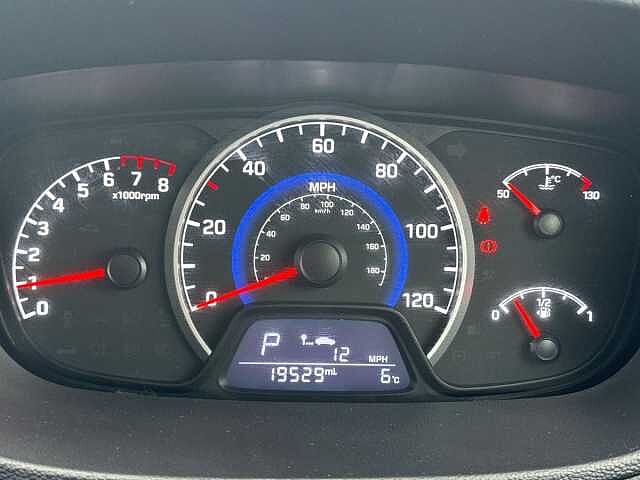 Hyundai i10 1.2 Premium SE 5dr Auto