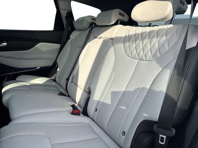 Hyundai Santa Fe 1.6 TGDi Hybrid Ultimate 5dr 4WD Auto