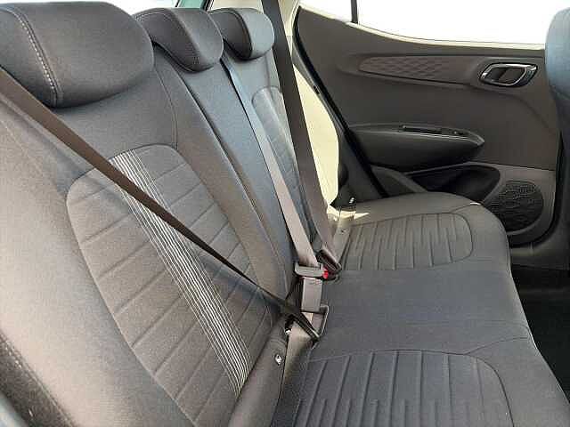 Hyundai i10 1.2 MPi SE Connect 5dr