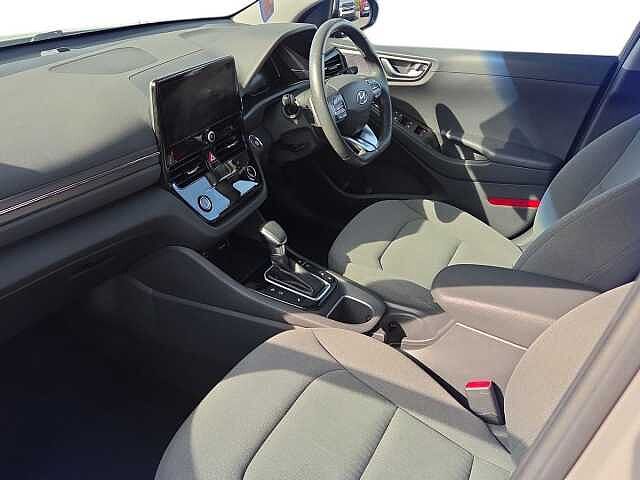 Hyundai Ioniq 1.6 GDi Hybrid Premium 5dr DCT
